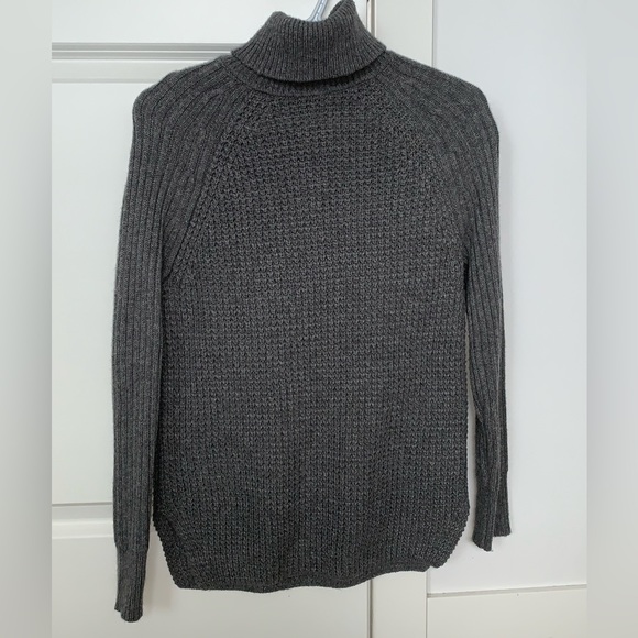 Lord & Taylor Heavy Knit Sweater NWOT - Picture 1 of 6